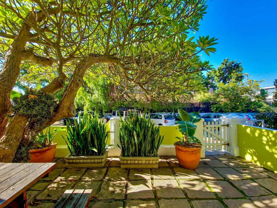 2 Bedroom Property for Sale in Green Point Western Cape